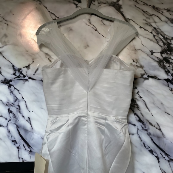 NWT WEDDING DRESS - Picture 7 of 12